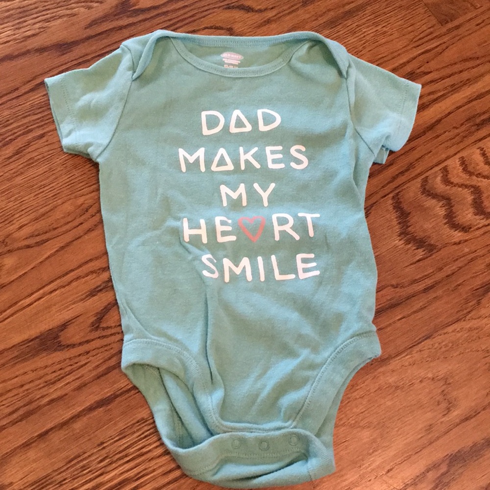 3 For $10 🎉 Old Navy Onesie
